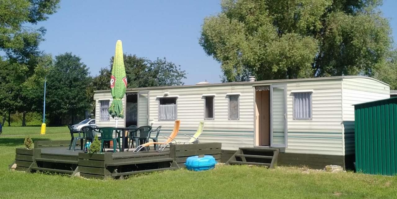 Hotel Mobilni Dum U Goldy Česká Skalice Exterior foto